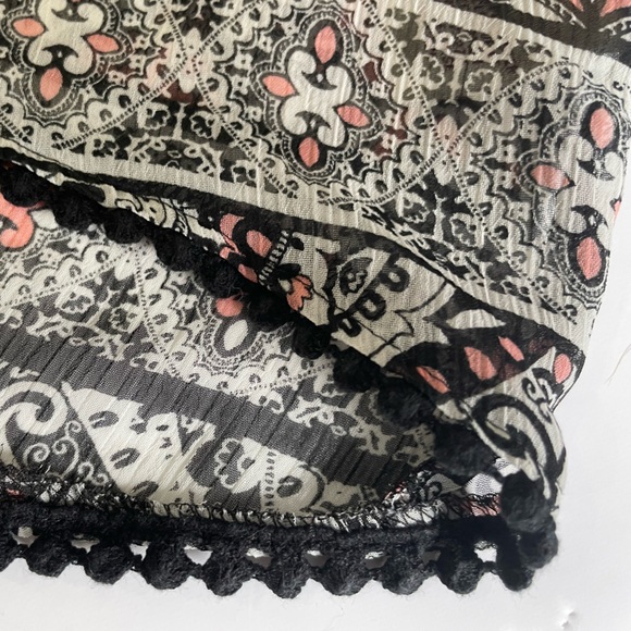 Mudd Women's Paisley Sheer Top Shirt Medium Y2K Black Soft Rose Boho Festival - Picture 8 of 16